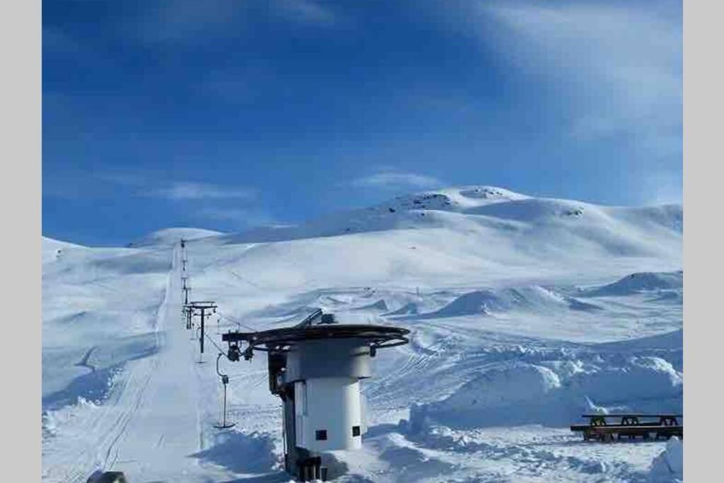 Hytte I Stryn Med Elbil Lader Εξωτερικό φωτογραφία