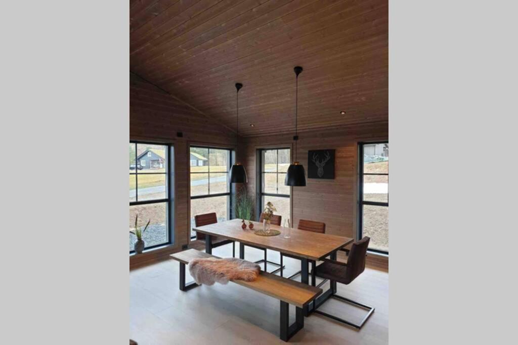 Hytte I Stryn Med Elbil Lader Εξωτερικό φωτογραφία