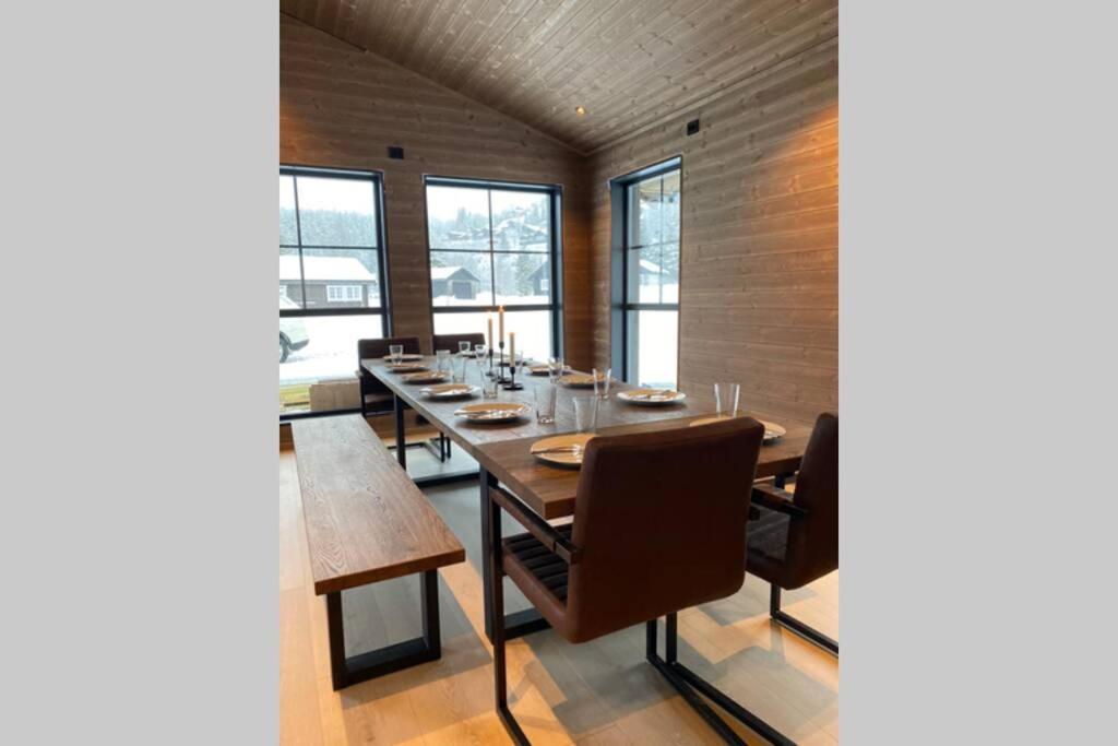 Hytte I Stryn Med Elbil Lader Εξωτερικό φωτογραφία