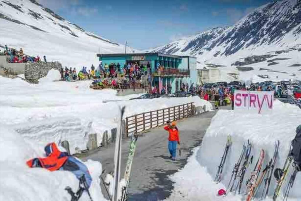 Hytte I Stryn Med Elbil Lader Εξωτερικό φωτογραφία